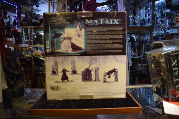 * The Matrix Trilogie DELUX BOX Chateau Actionfigur Diorama